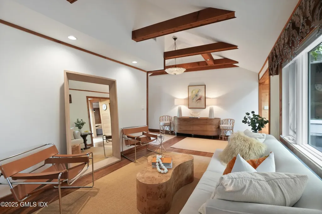 24 Sawmill Lane Greenwich CT 06830