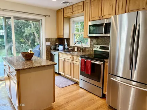 19 Wescott Street Riverside CT 06878