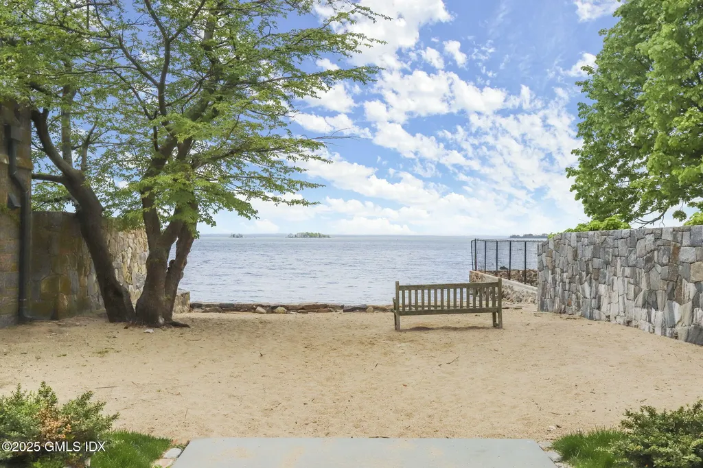 16 Windrose Way Greenwich CT 06830