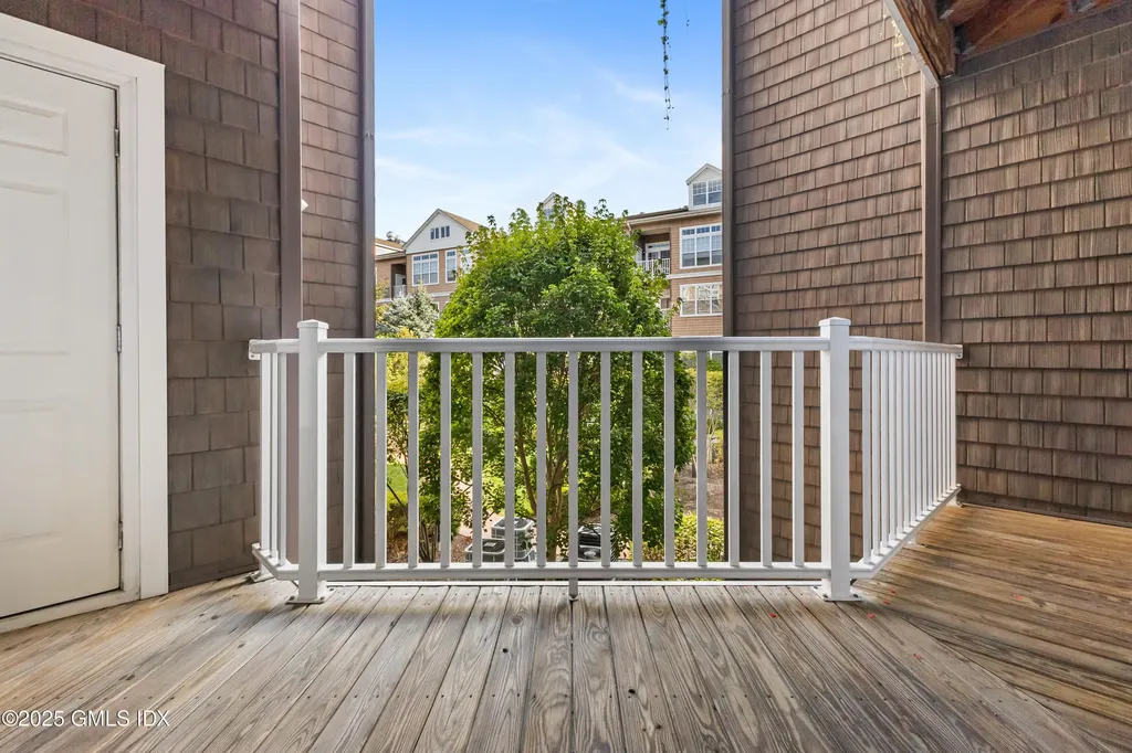 850 E Main Street Stamford CT 06902