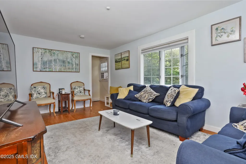 25 Hoover Road Riverside CT 06878