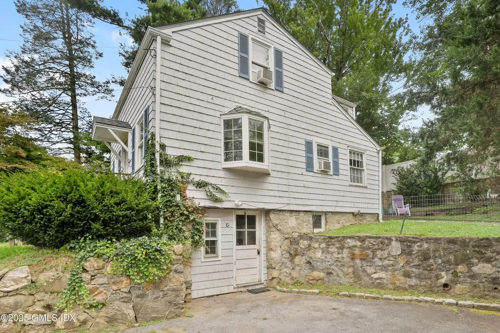 25 Hoover Road Riverside CT 06878