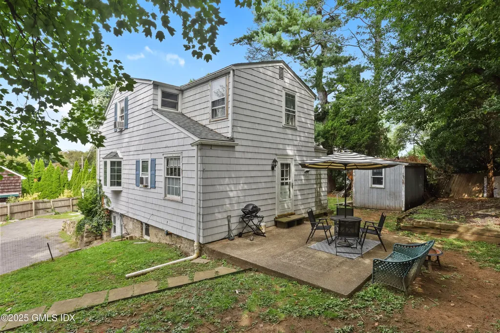 25 Hoover Road Riverside CT 06878