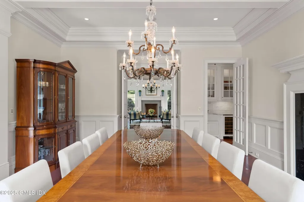 62 Summersweet Lane New Canaan CT 06840