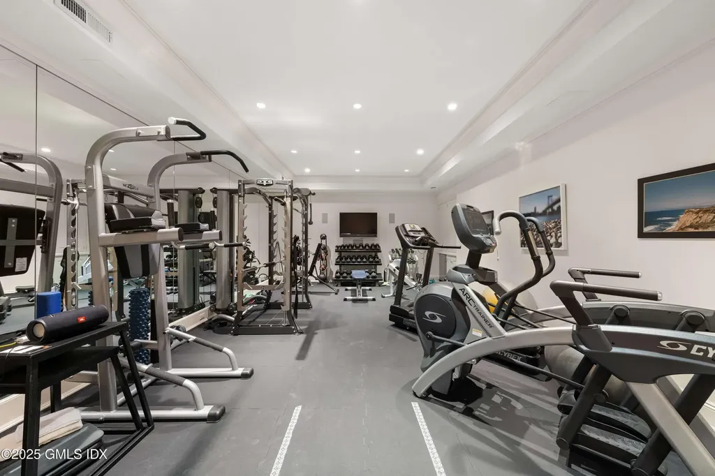 62 Summersweet Lane New Canaan CT 06840