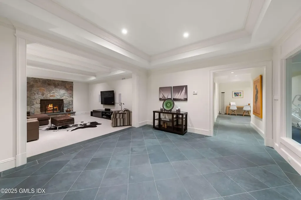 62 Summersweet Lane New Canaan CT 06840