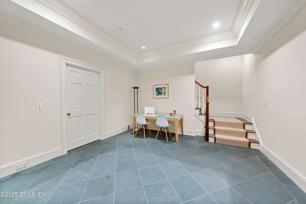 62 Summersweet Lane New Canaan CT 06840