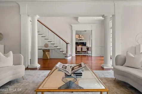 62 Summersweet Lane New Canaan CT 06840