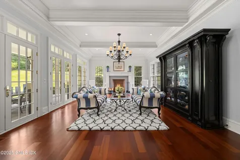 62 Summersweet Lane New Canaan CT 06840