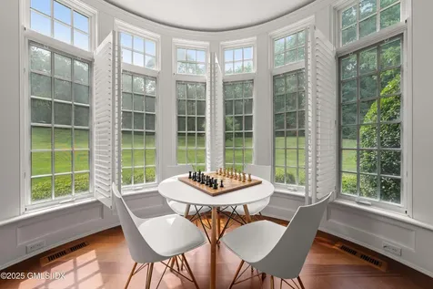 62 Summersweet Lane New Canaan CT 06840