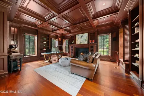 62 Summersweet Lane New Canaan CT 06840