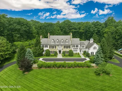 62 Summersweet Lane New Canaan CT 06840