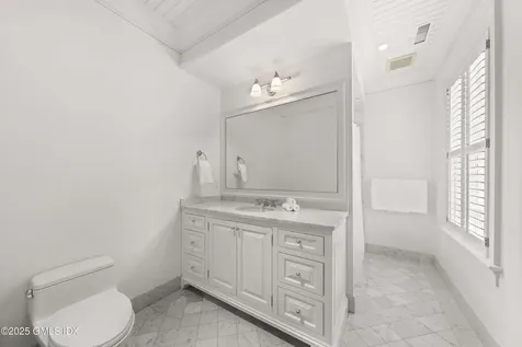 62 Summersweet Lane New Canaan CT 06840