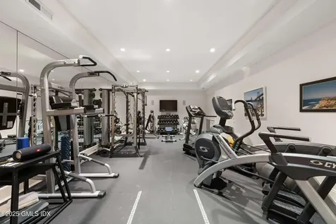 62 Summersweet Lane New Canaan CT 06840