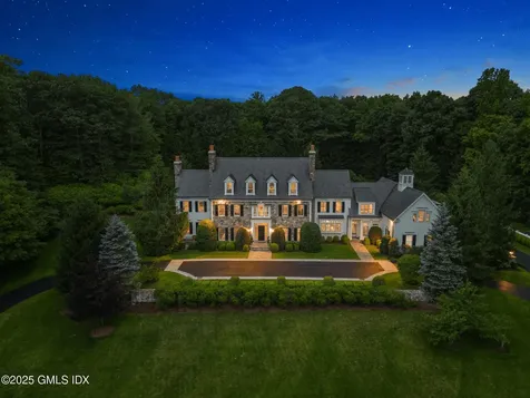 62 Summersweet Lane New Canaan CT 06840