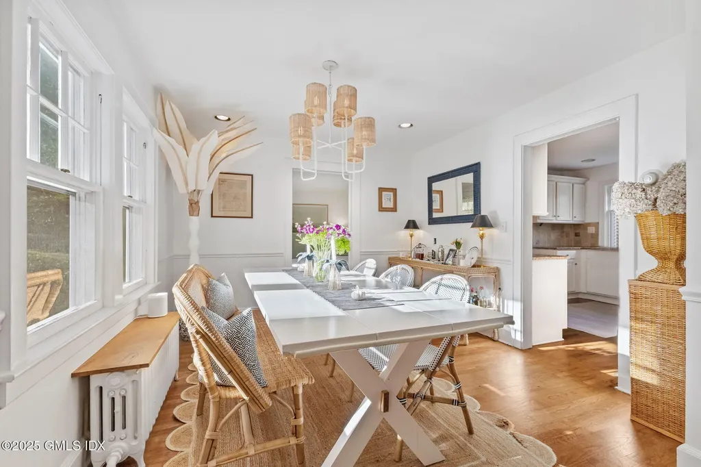 27 Briar Brae Road Stamford CT 06903