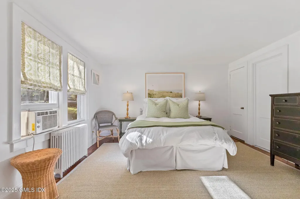 27 Briar Brae Road Stamford CT 06903