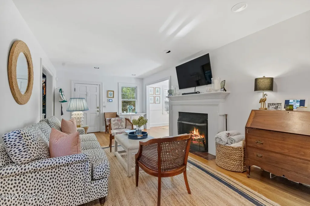 27 Briar Brae Road Stamford CT 06903