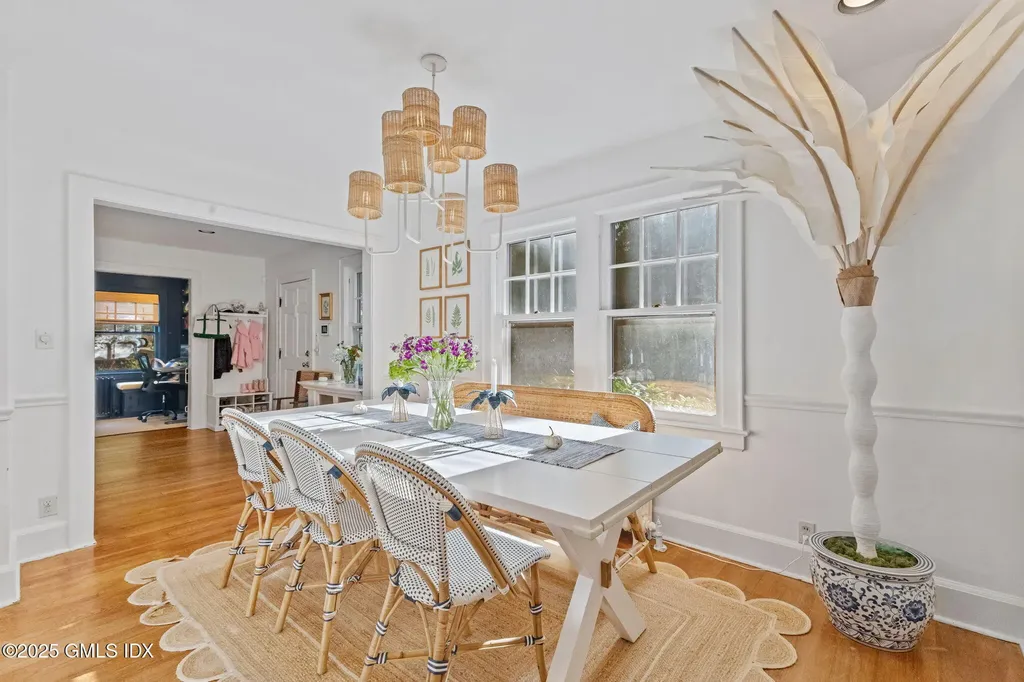 27 Briar Brae Road Stamford CT 06903