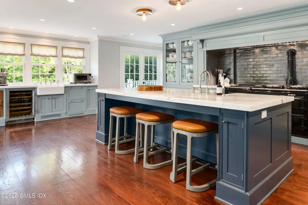 411 Stanwich Road Greenwich CT 06830