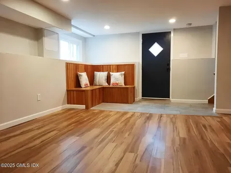 13 High Street Greenwich CT 06830