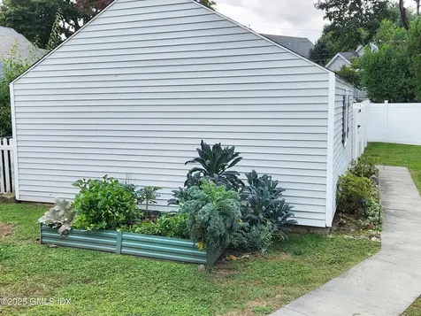 13 High Street Greenwich CT 06830