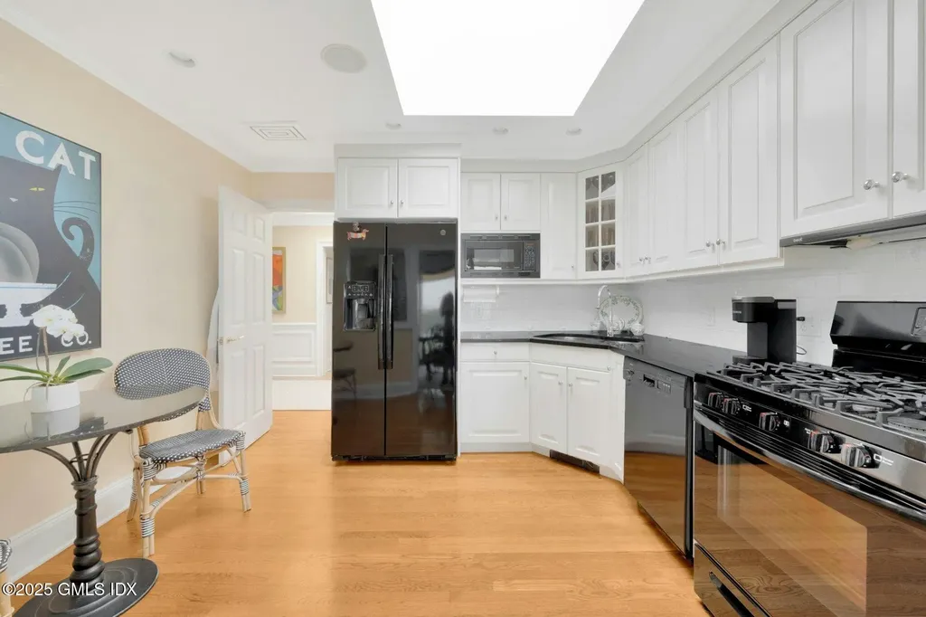 4 Sound Shore Drive Greenwich CT 06830