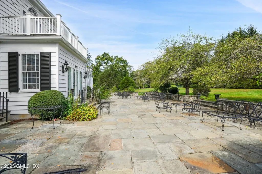 868 North Street Greenwich CT 06831