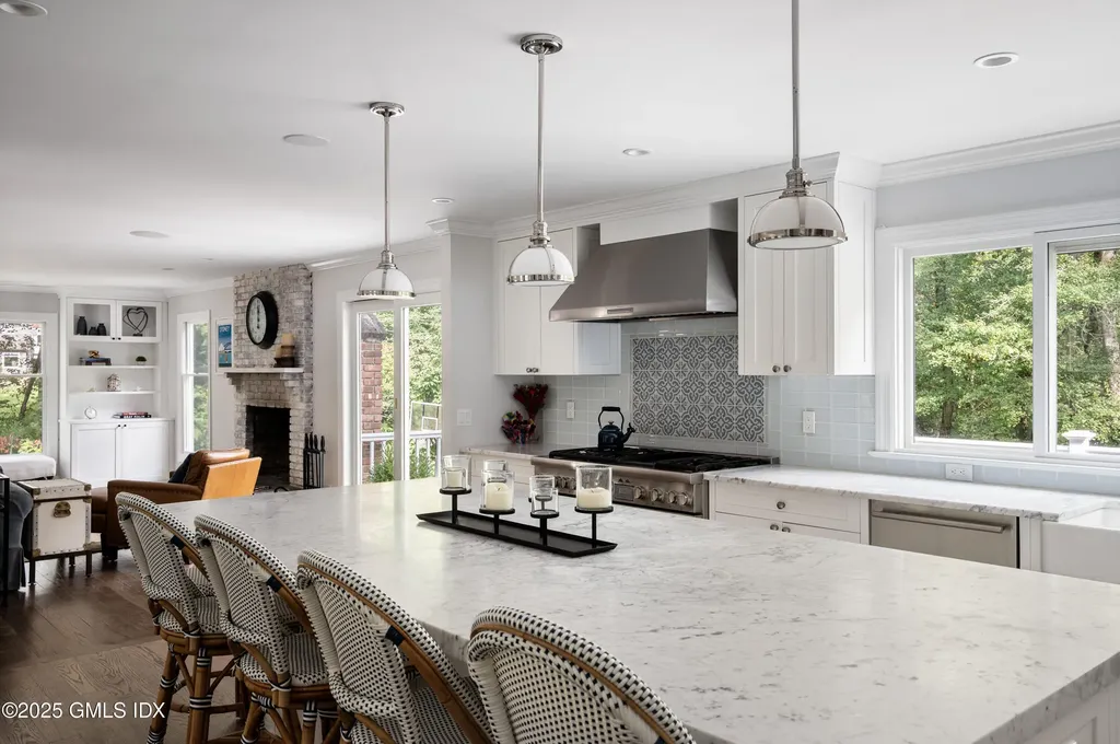 10 Carissa Lane Greenwich CT 06830