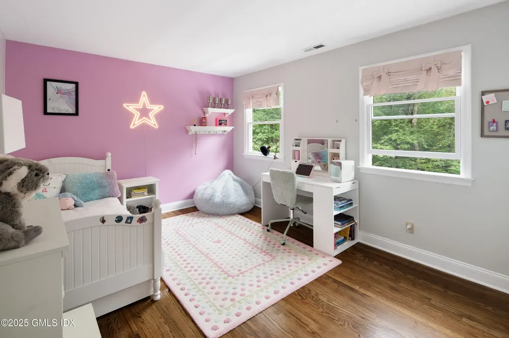 10 Carissa Lane Greenwich CT 06830