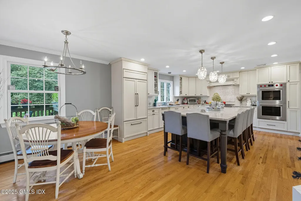 25 Buxton Lane Riverside CT 06878