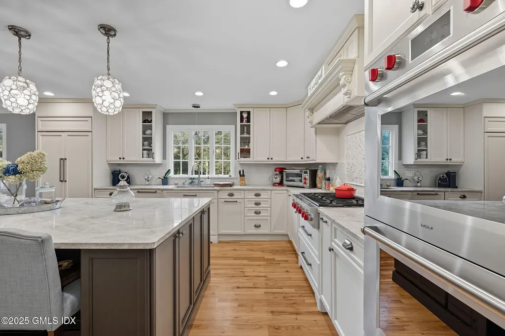 25 Buxton Lane Riverside CT 06878