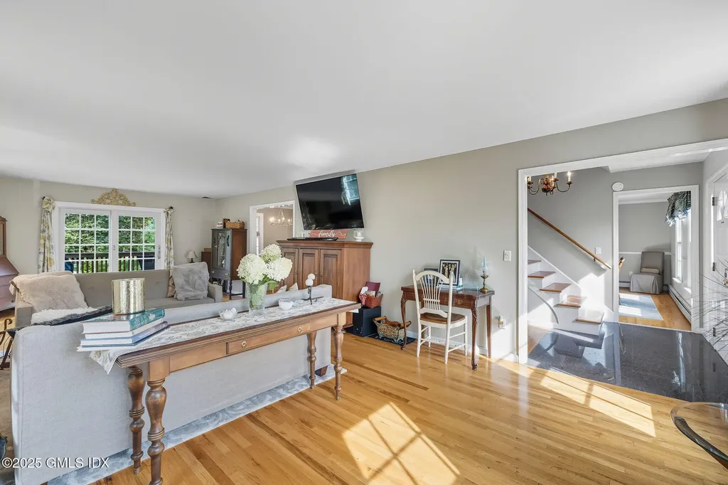 25 Buxton Lane Riverside CT 06878