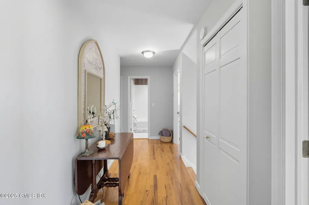 25 Buxton Lane Riverside CT 06878