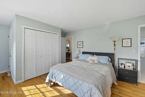 25 Buxton Lane Riverside CT 06878