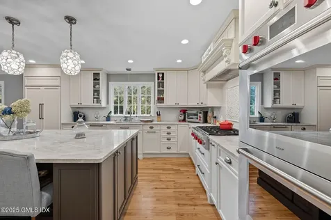 25 Buxton Lane Riverside CT 06878