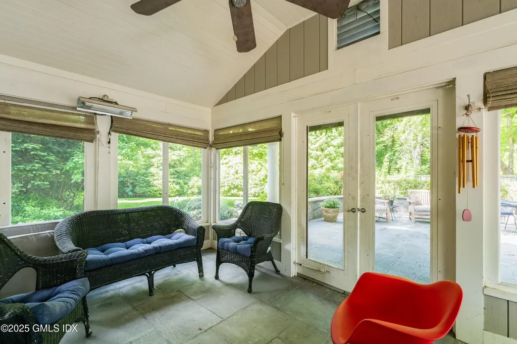 76 Sinawoy Road Cos Cob CT 06807