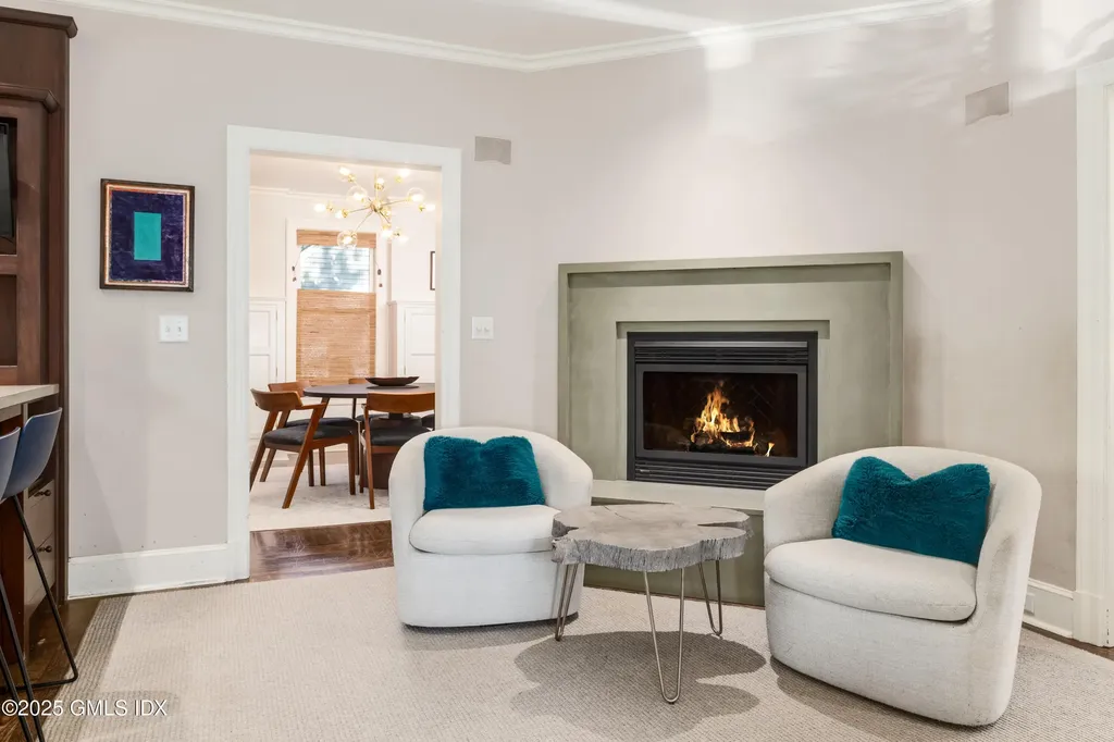 76 Sinawoy Road Cos Cob CT 06807