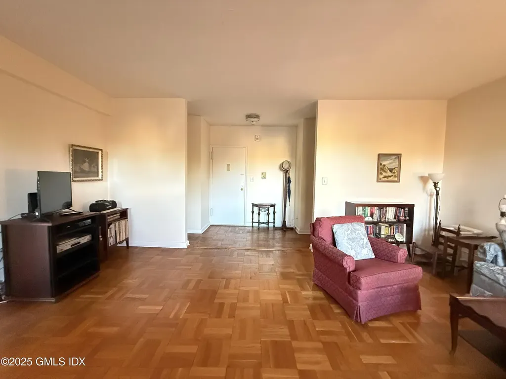 4 Putnam Hill Greenwich CT 06830