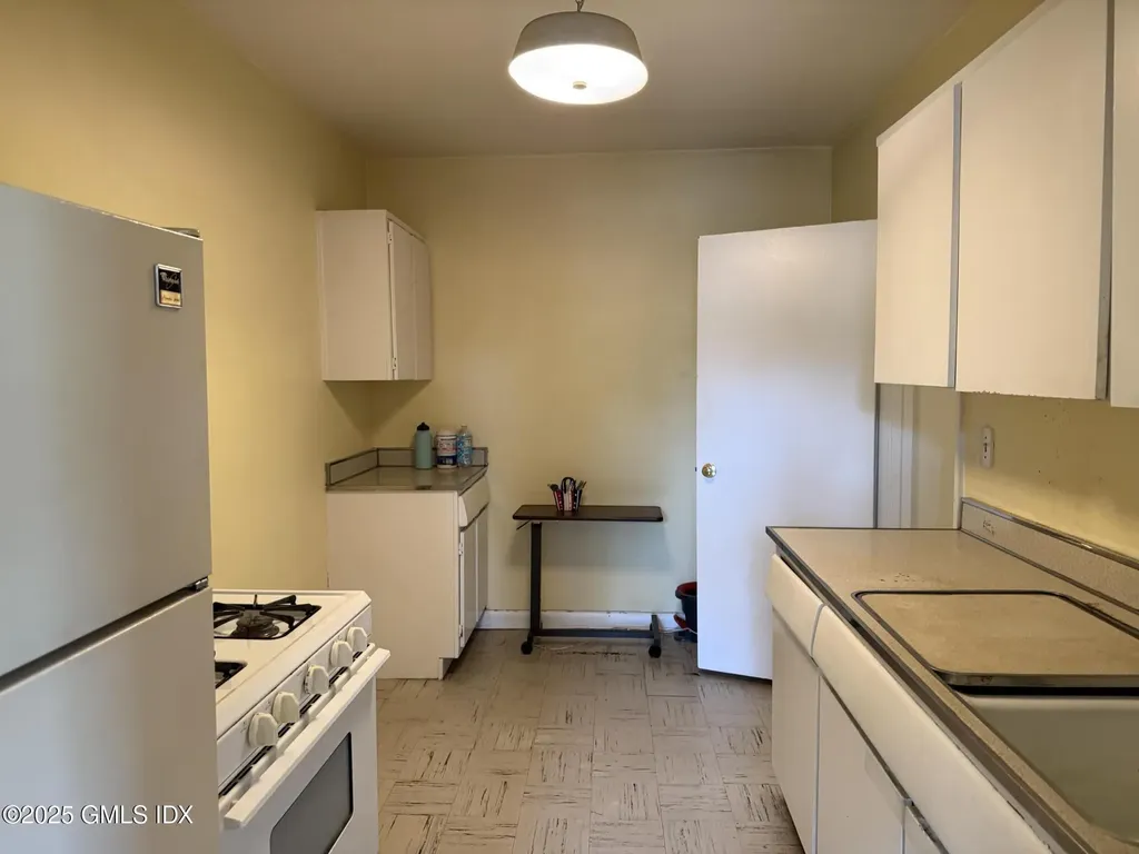 4 Putnam Hill Greenwich CT 06830