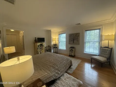 24 Buena Vista Drive Greenwich CT 06831