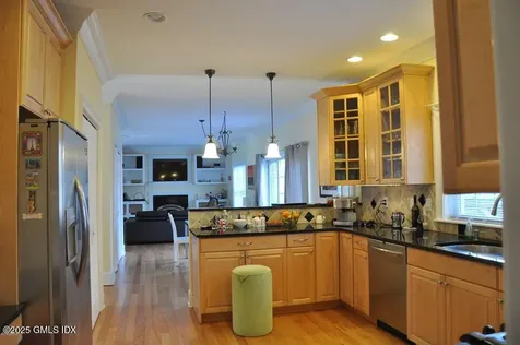 24 Buena Vista Drive Greenwich CT 06831