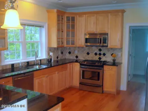 24 Buena Vista Drive Greenwich CT 06831