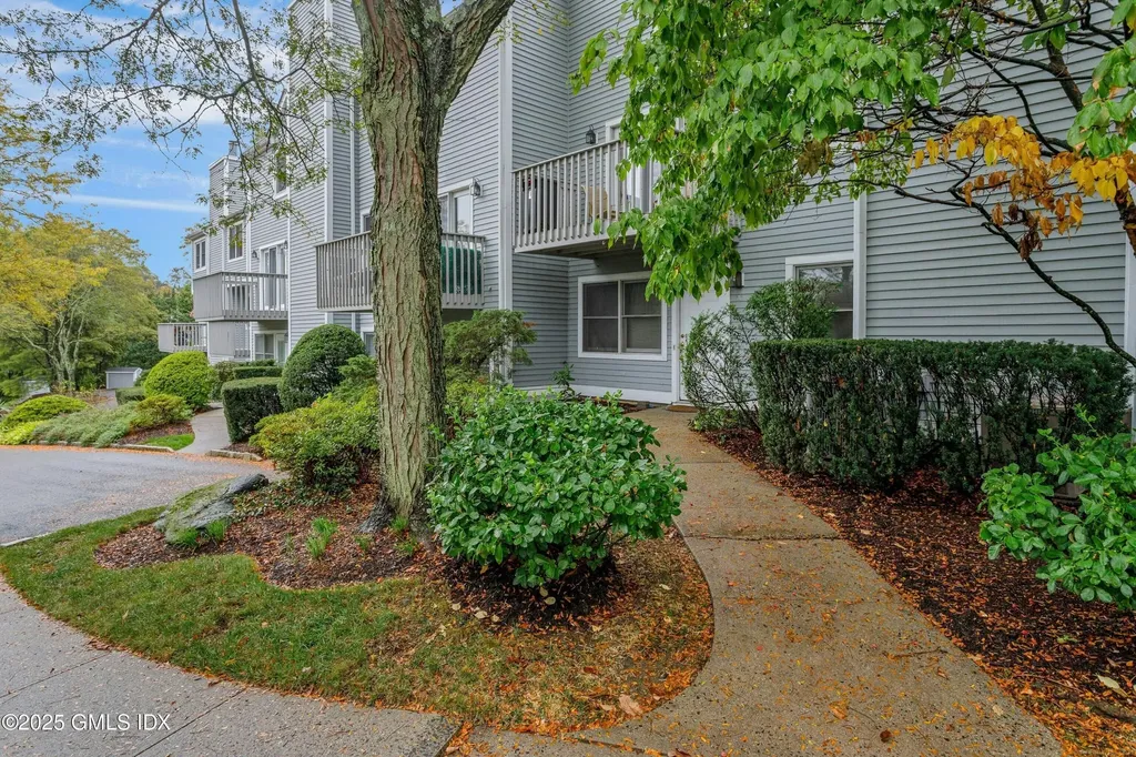 351 Pemberwick Road Greenwich CT 06831