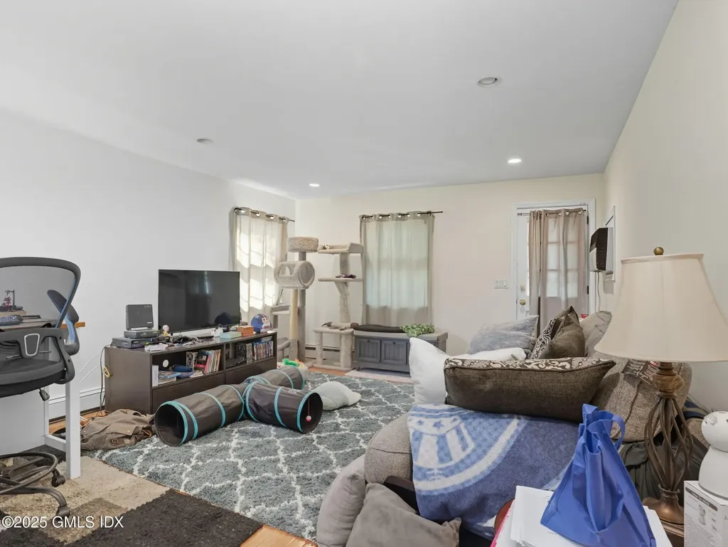 76 Plymouth Road Stamford CT 06906