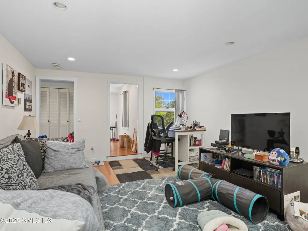 76 Plymouth Road Stamford CT 06906