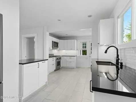 76 Plymouth Road Stamford CT 06906