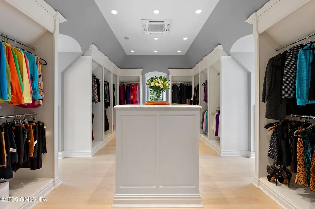 15 Andrews Farm Road Greenwich CT 06831