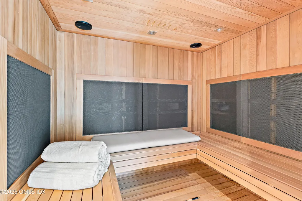 15 Andrews Farm Road Greenwich CT 06831