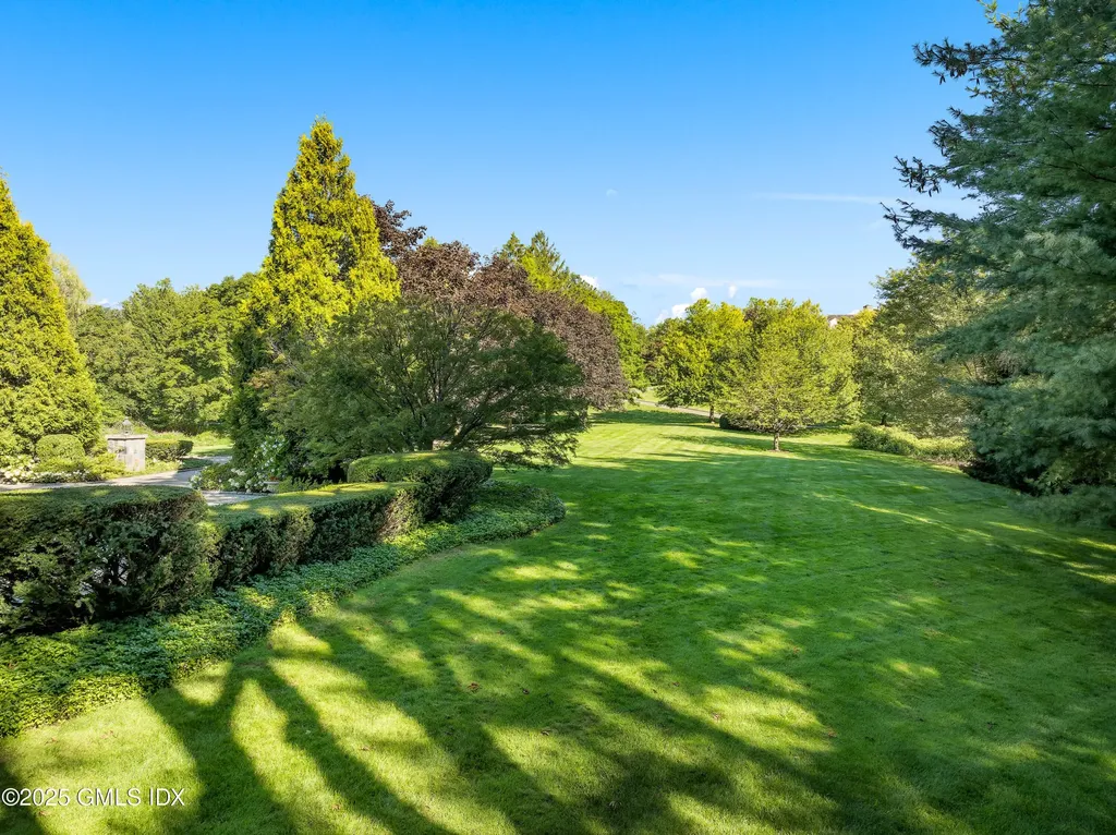 15 Andrews Farm Road Greenwich CT 06831